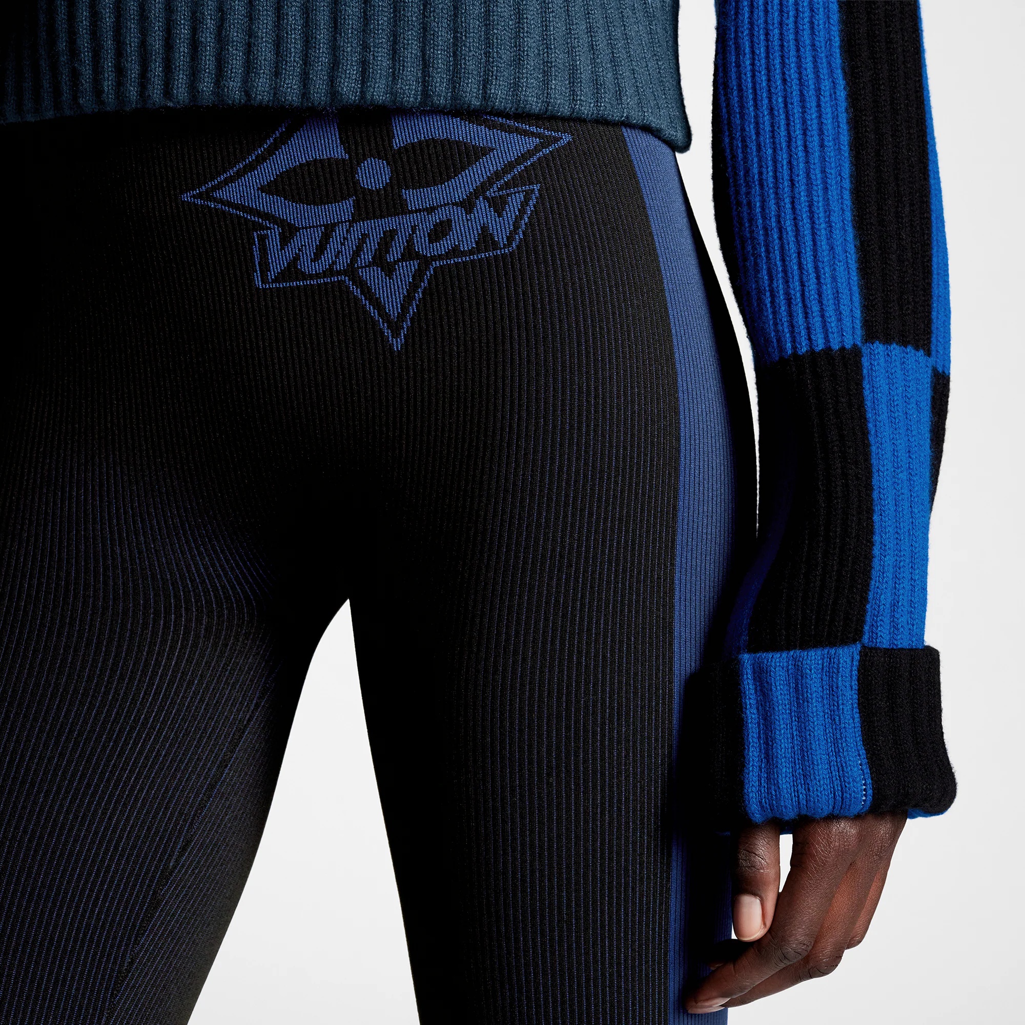 Graphic Compression Knit Leggings - 2