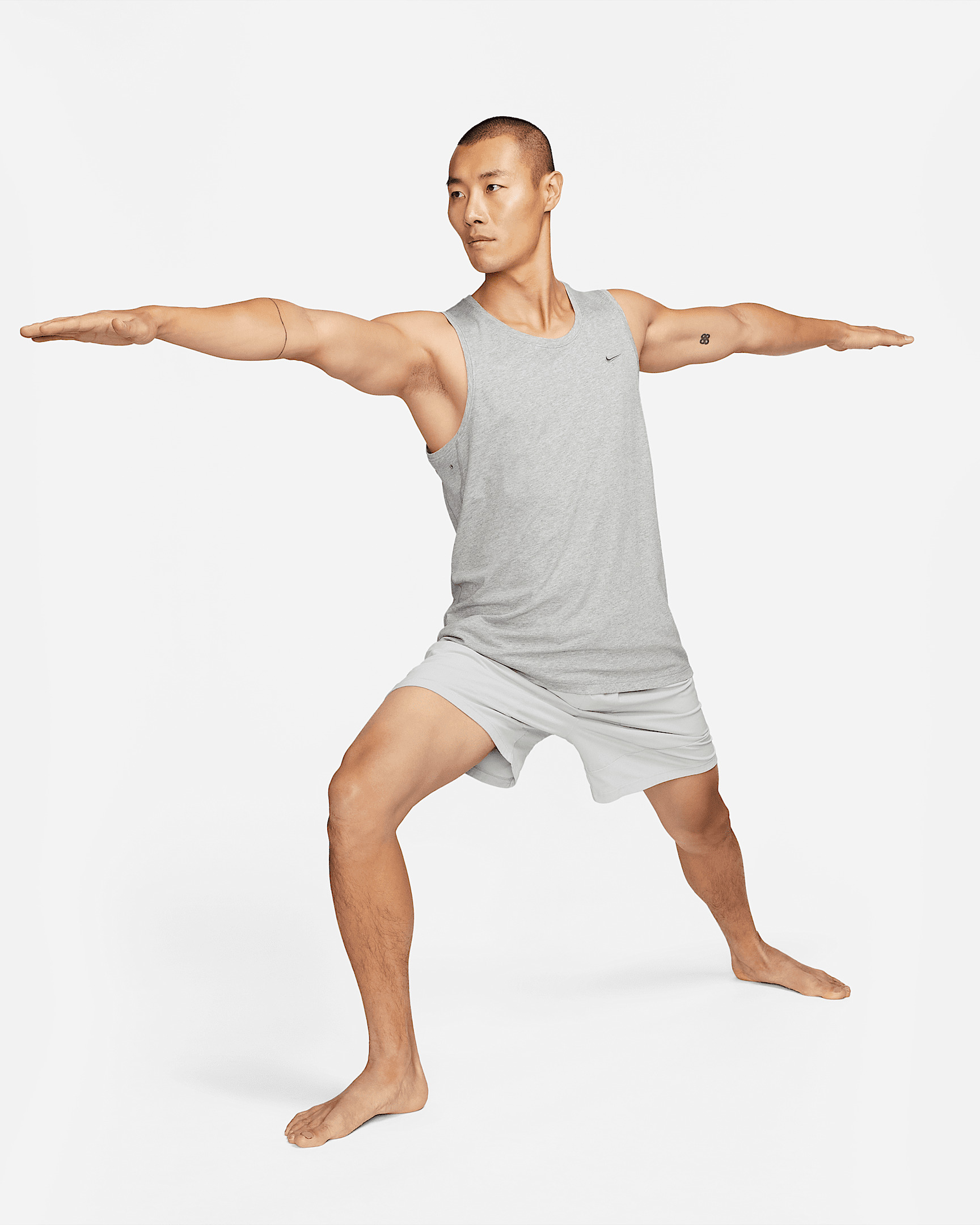 Nike Primary Men's Dri-FIT Versatile Tank - 8