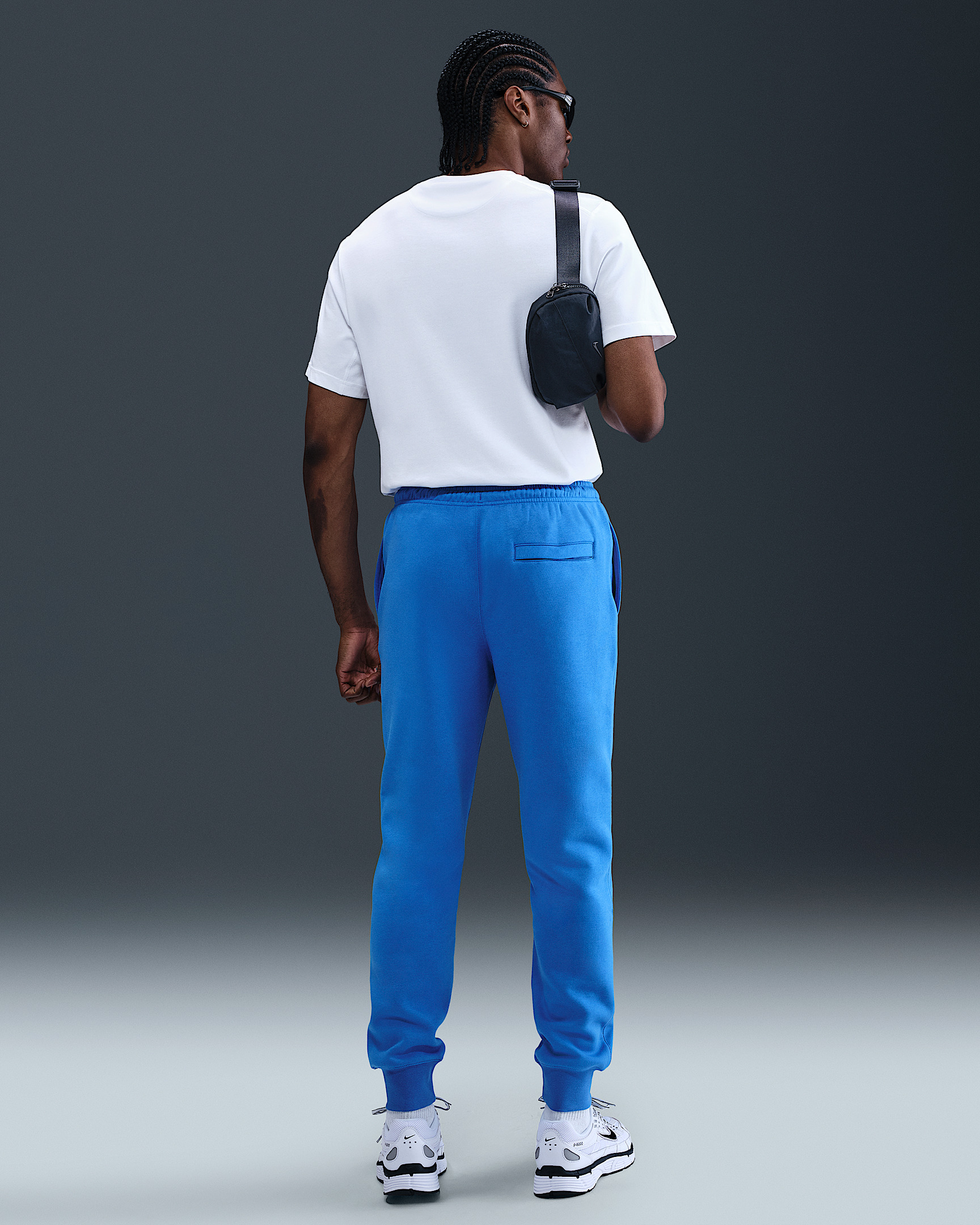 Nike Club Men's Joggers - 4