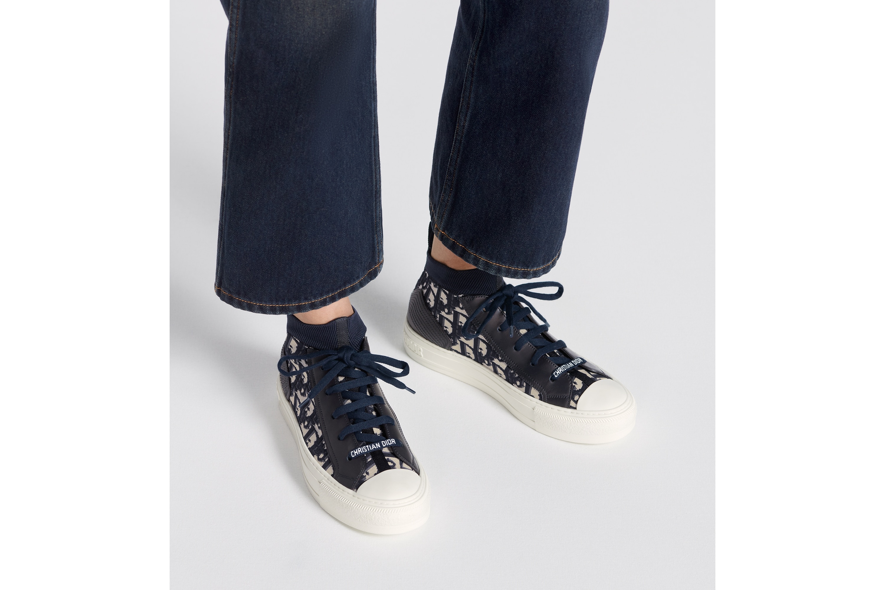【エレガントで歩きやすい♪】Dior★Walk'n'Dior スニーカー 靴紐ロゴがかわいい♥【Dior】《Walk'n'Dior》スニーカー (Dior