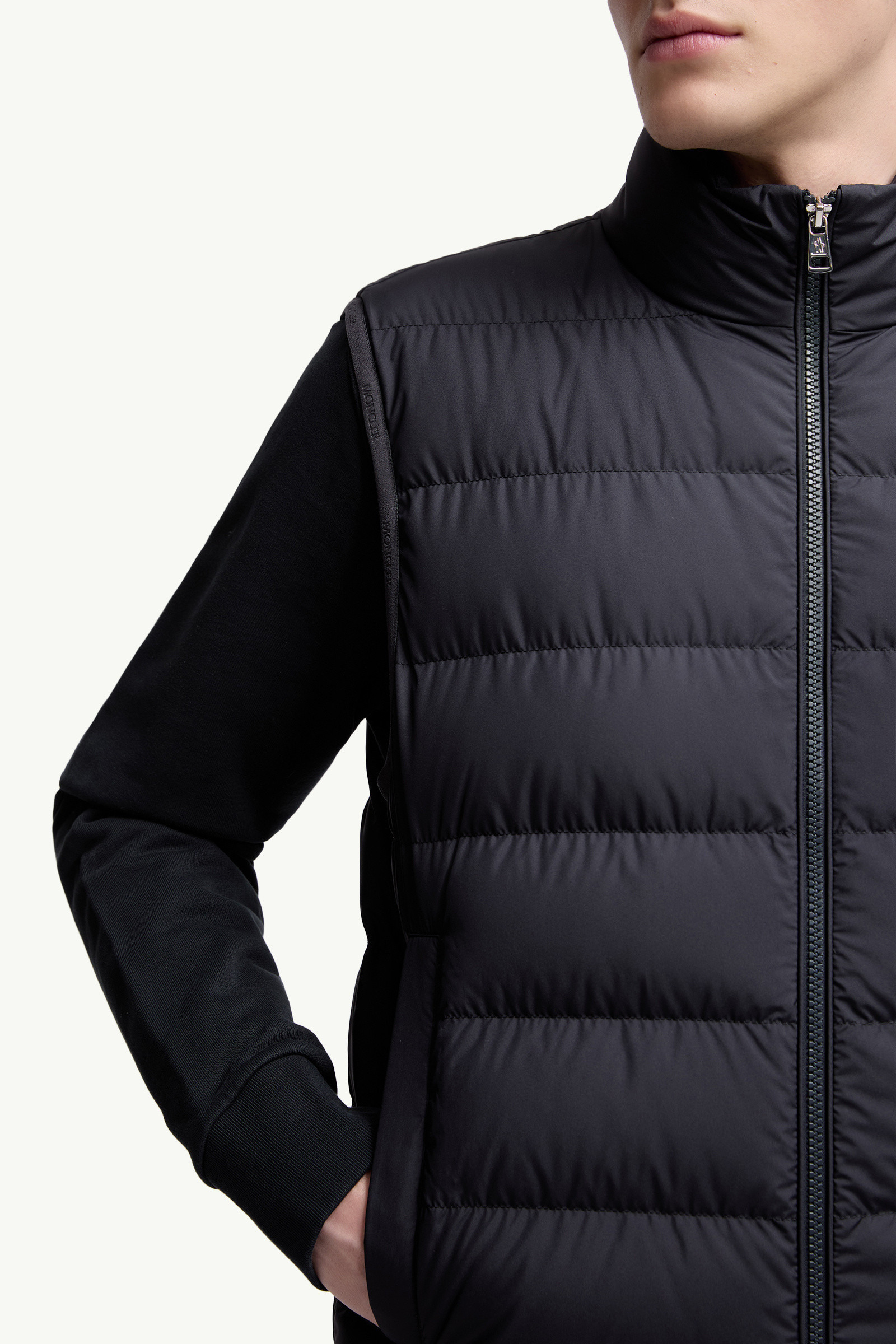 Contrin Down Vest - 6