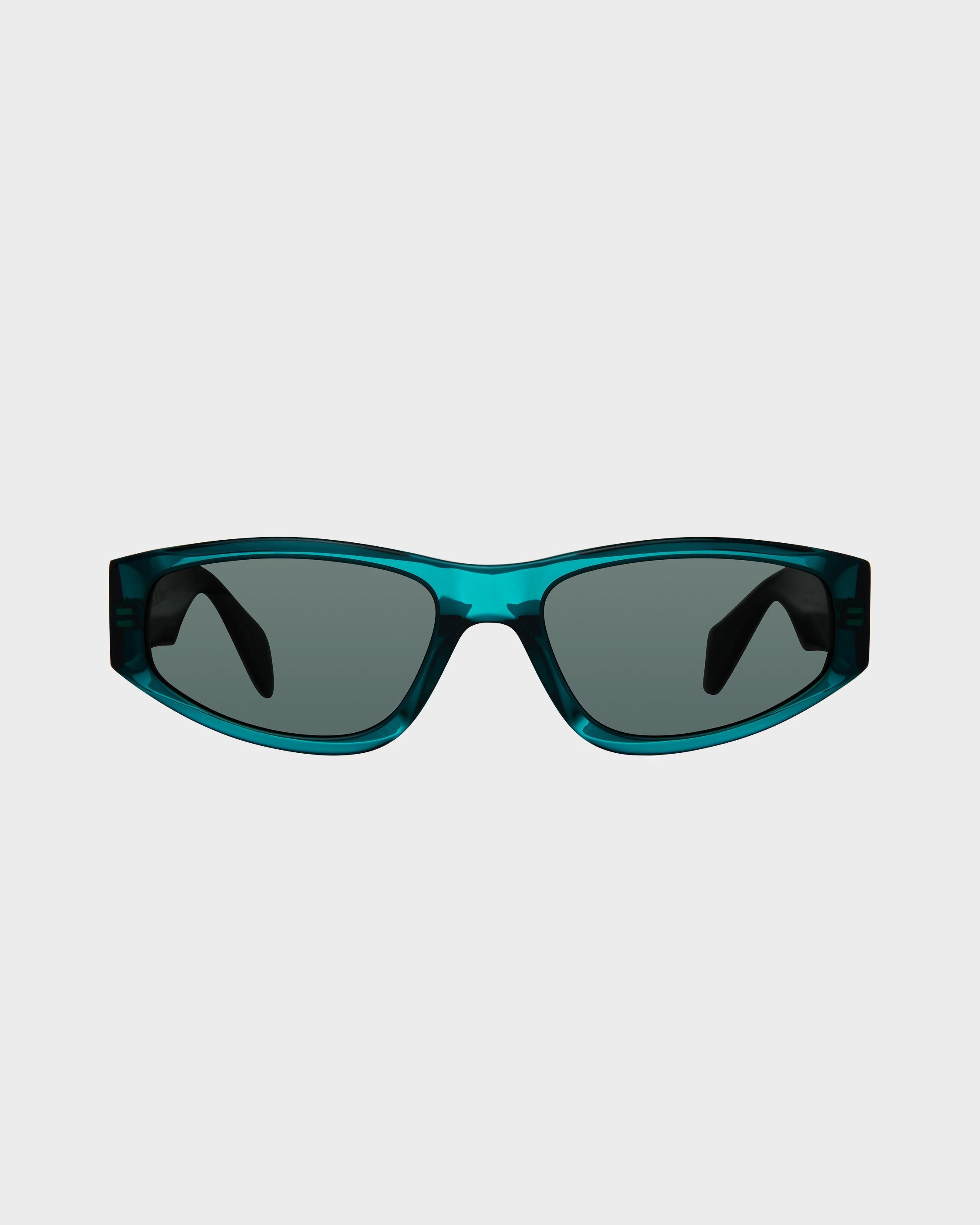 Soren
Oval Sunglasses - 2