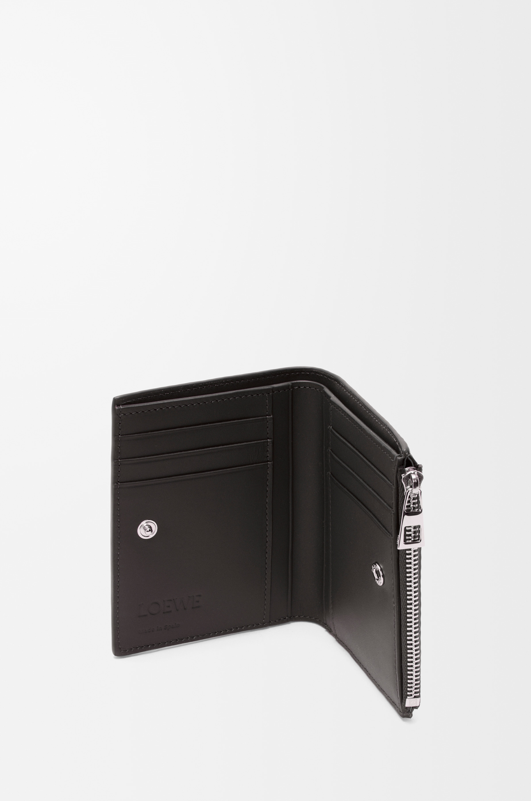 Slim compact walllet in textured classic calfskin - 3
