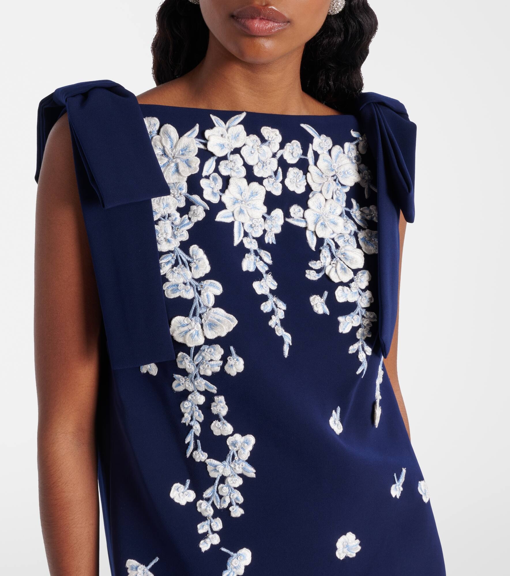 Bow-detail embroidered shift dress - 4