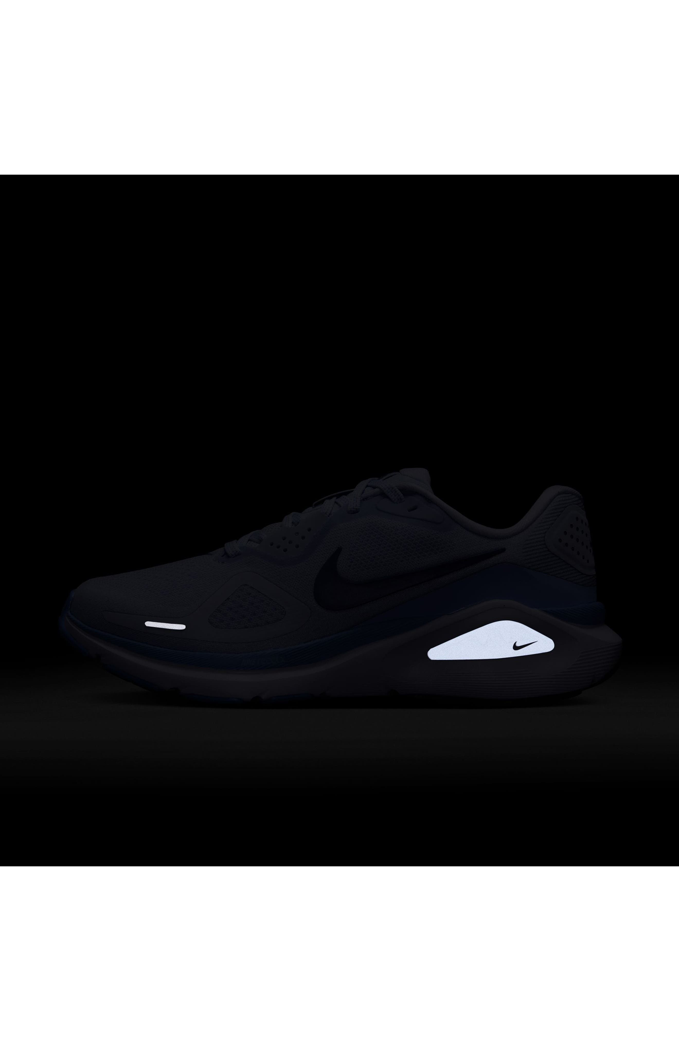 Nike Structure 26 Running Shoe in 004 Ftblgy/wrldin at Nordstrom - 7