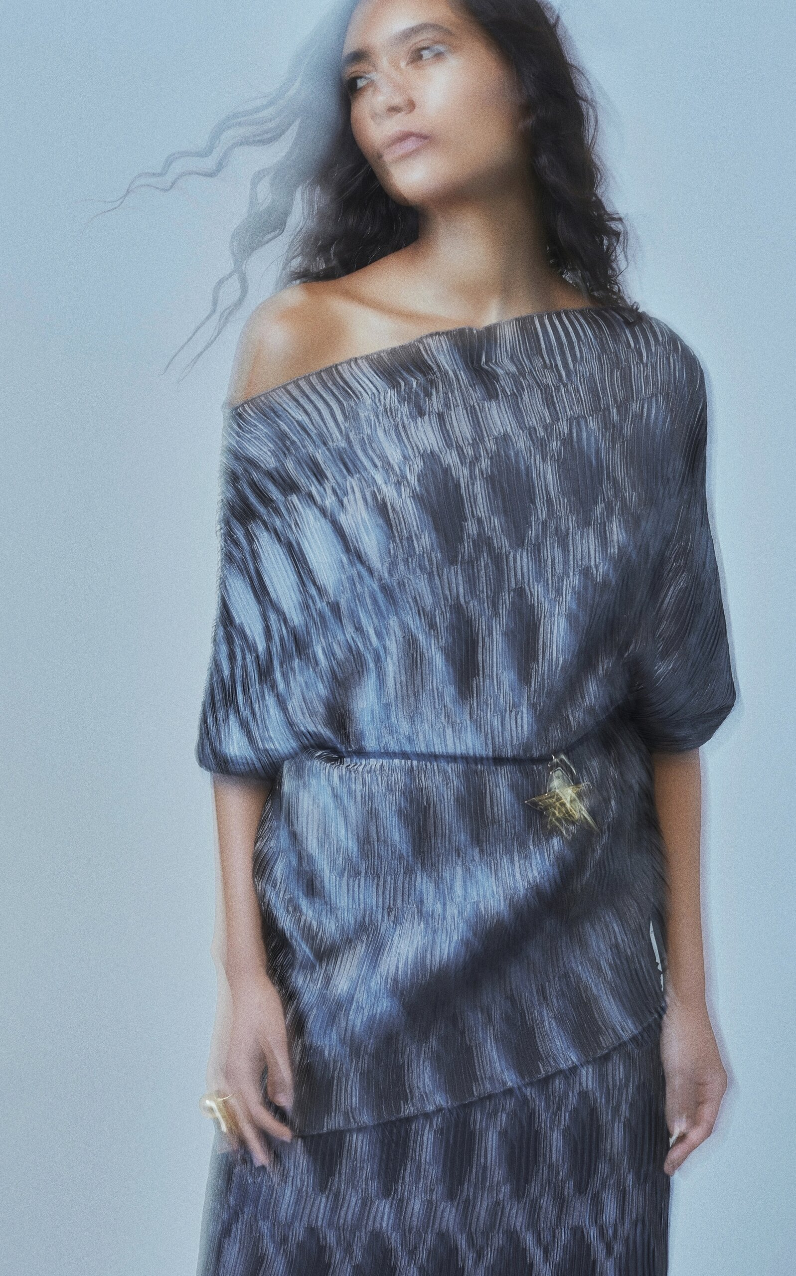 Exclusive Cos Crinkled Satin Top silver - 2
