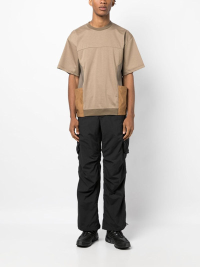 White Mountaineering side-pockets crew-neck T-shirt outlook