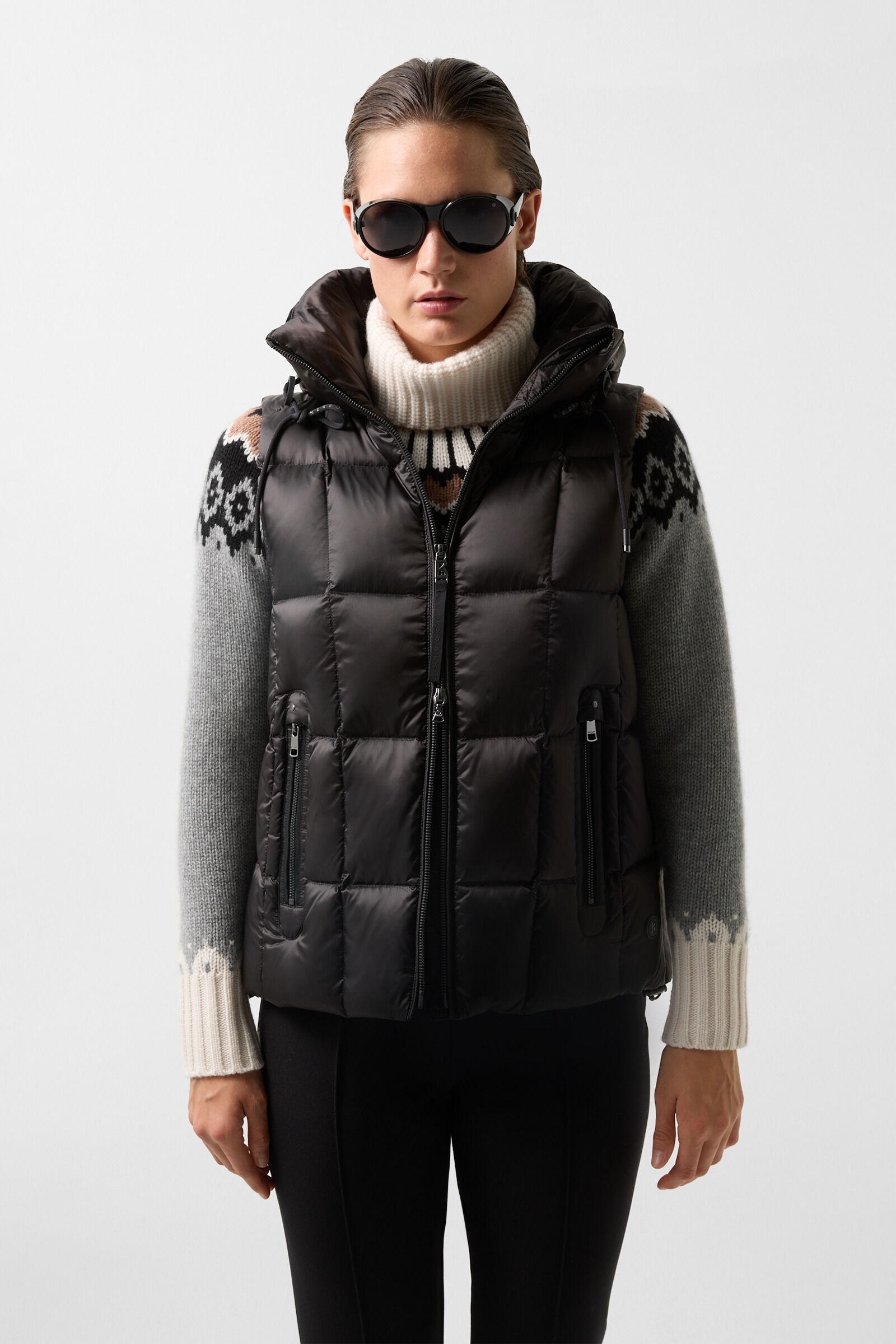 Falka Down vest in Black - 2