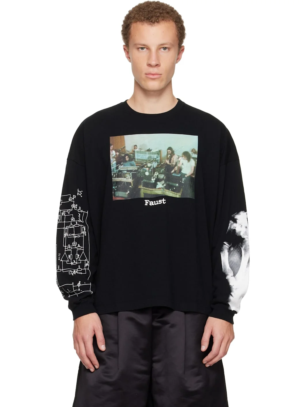 Black UC2E4814-1 T-shirt - 1