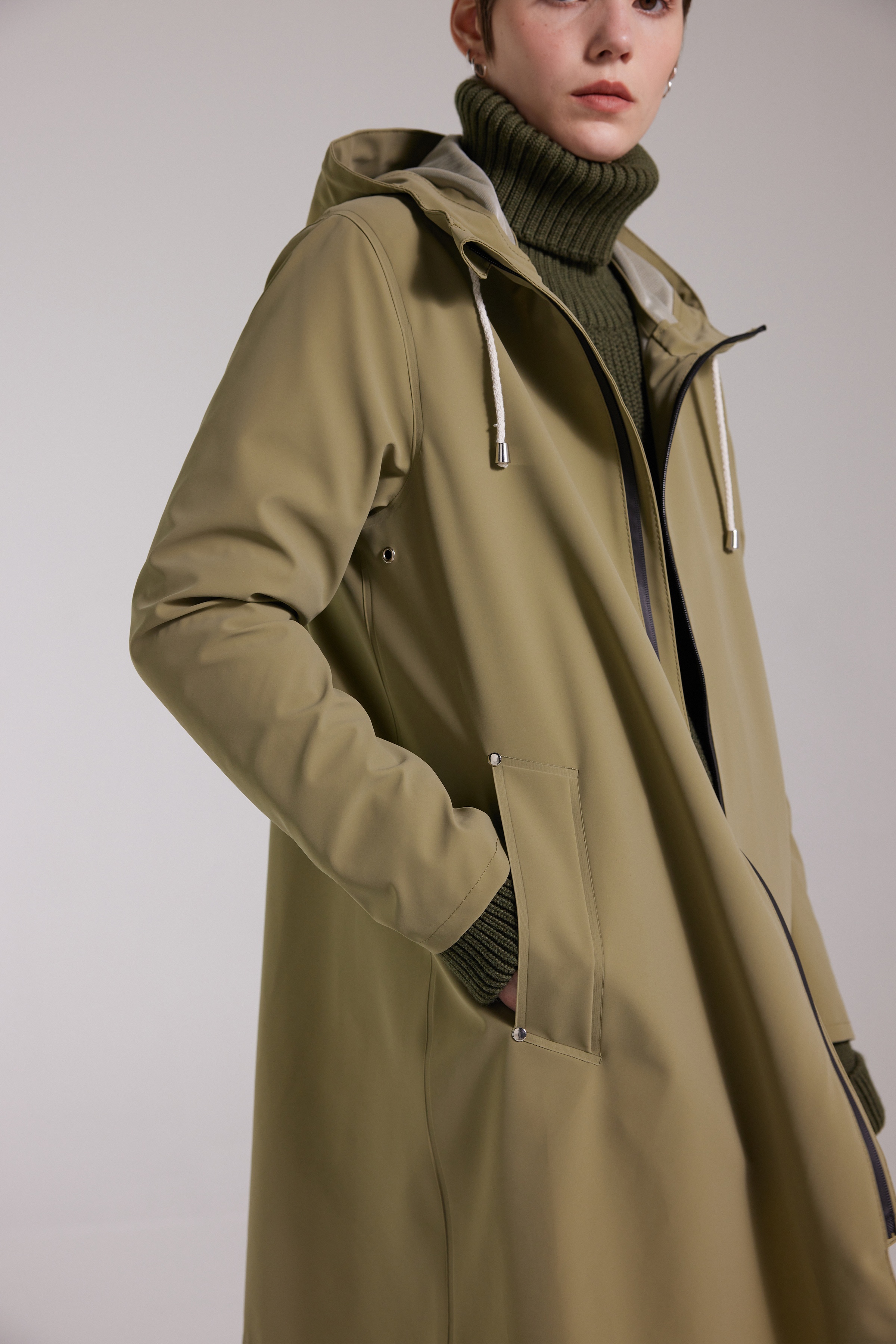 Mosebacke Lightweight Matte Zip Raincoat Aloe - 4