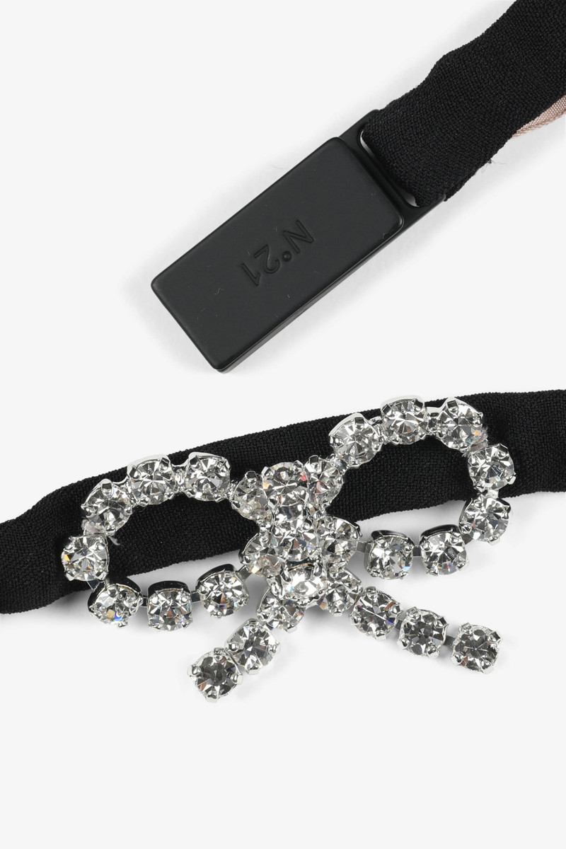 N°21 BELT outlook