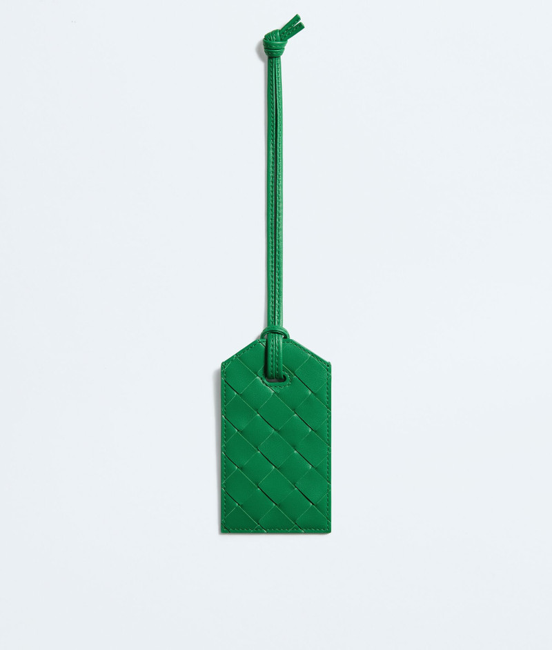 Getaway Tag Holder 1