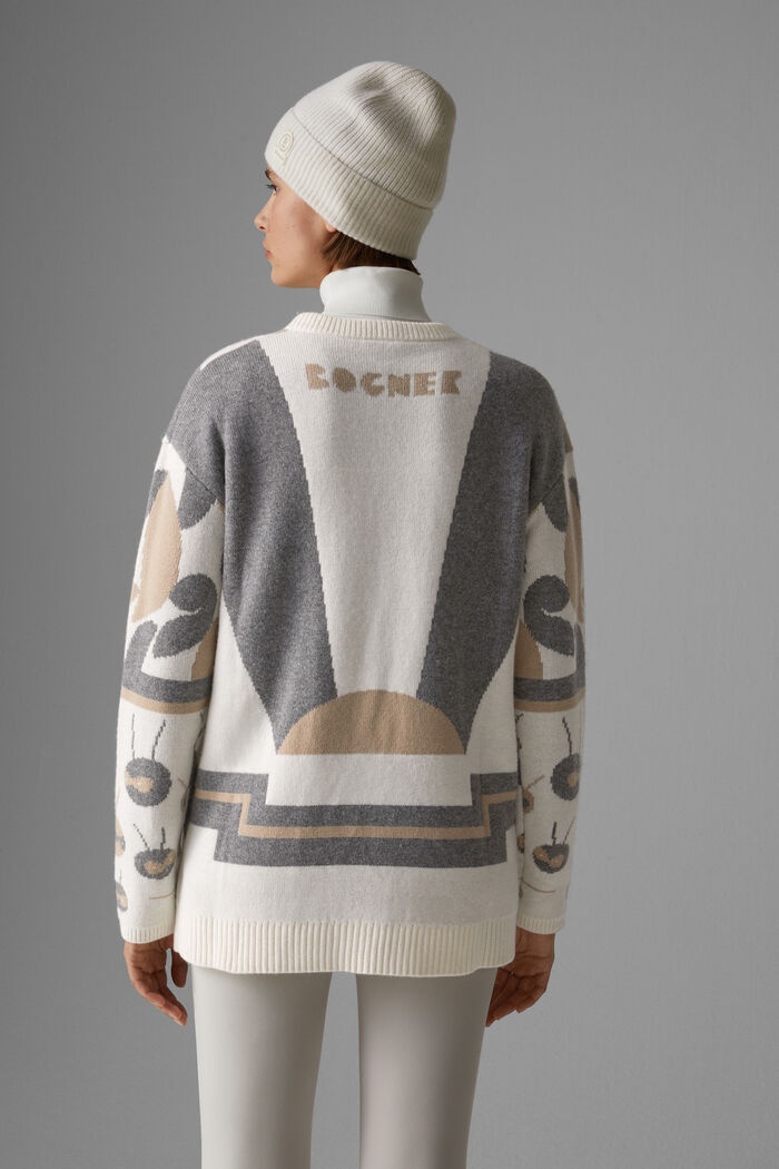 Weya Pullover in Beige/Gray - 3