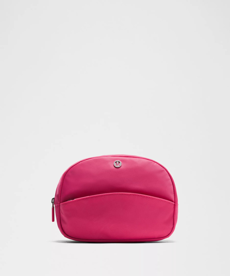 City Essentials Pouch 4L 1