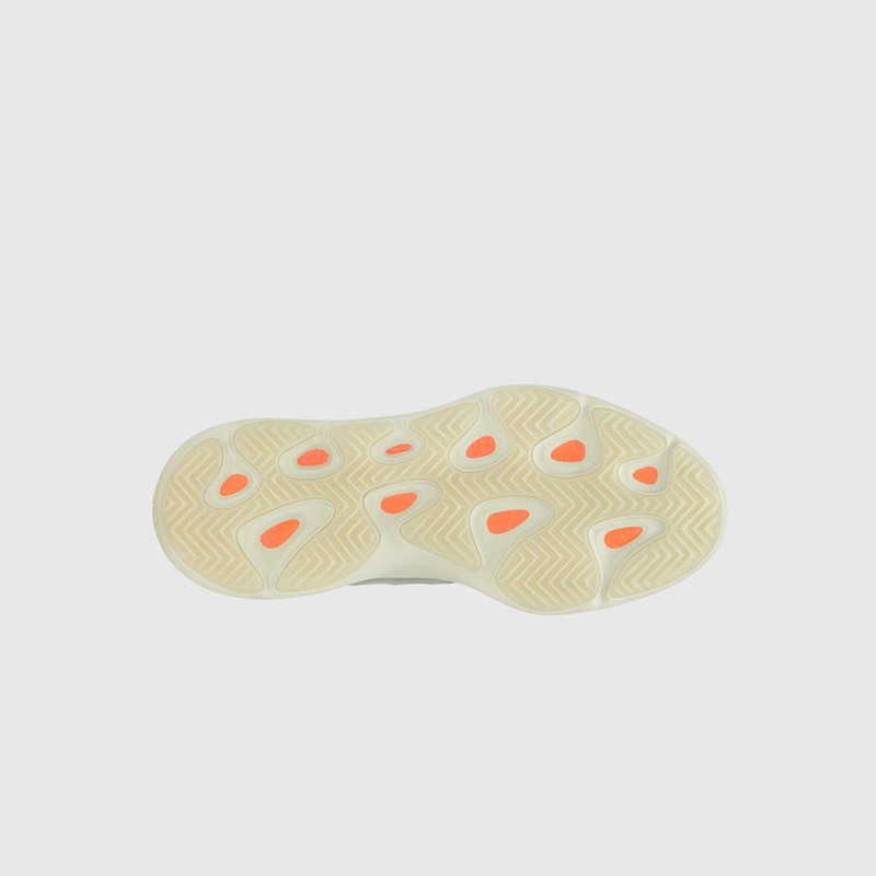 YEEZY YEEZY 700 V3 "FADE SALT" outlook