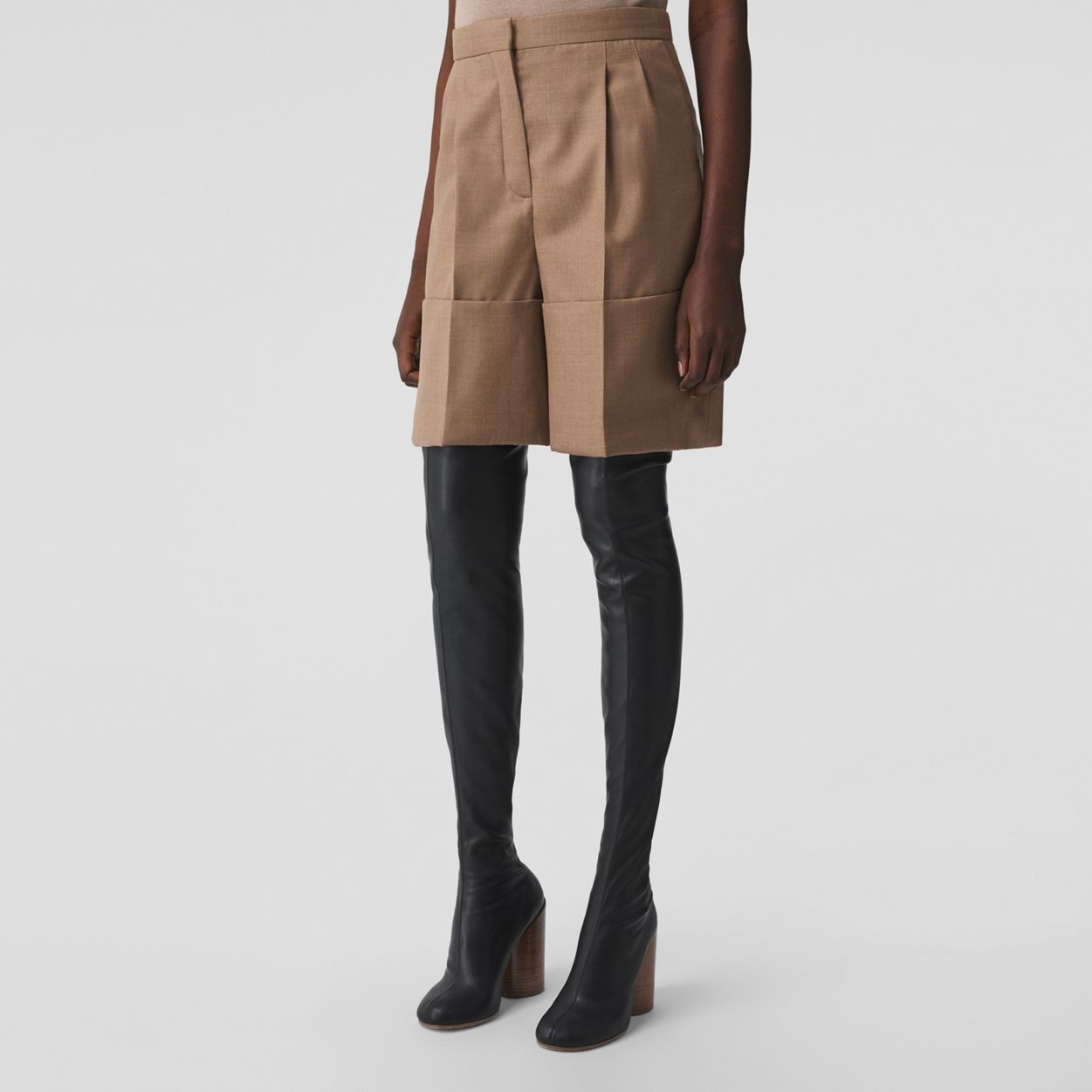 Cuff Detail Wool Tailored Shorts - 5