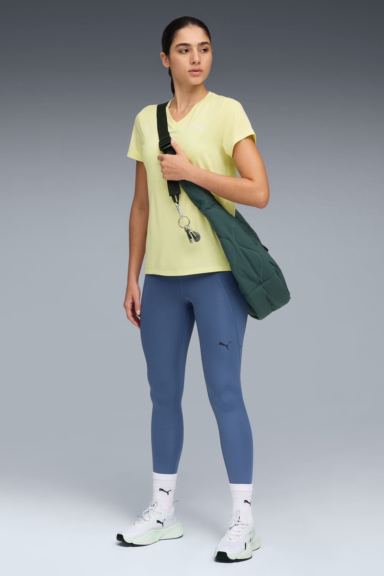 TAD ESSENTIALS V-Neck Tee Women - 5