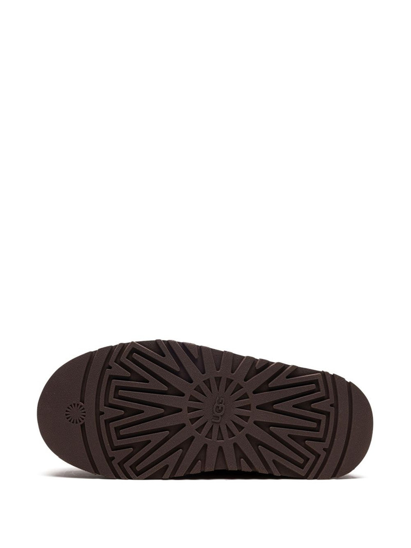Tazz slippers 4