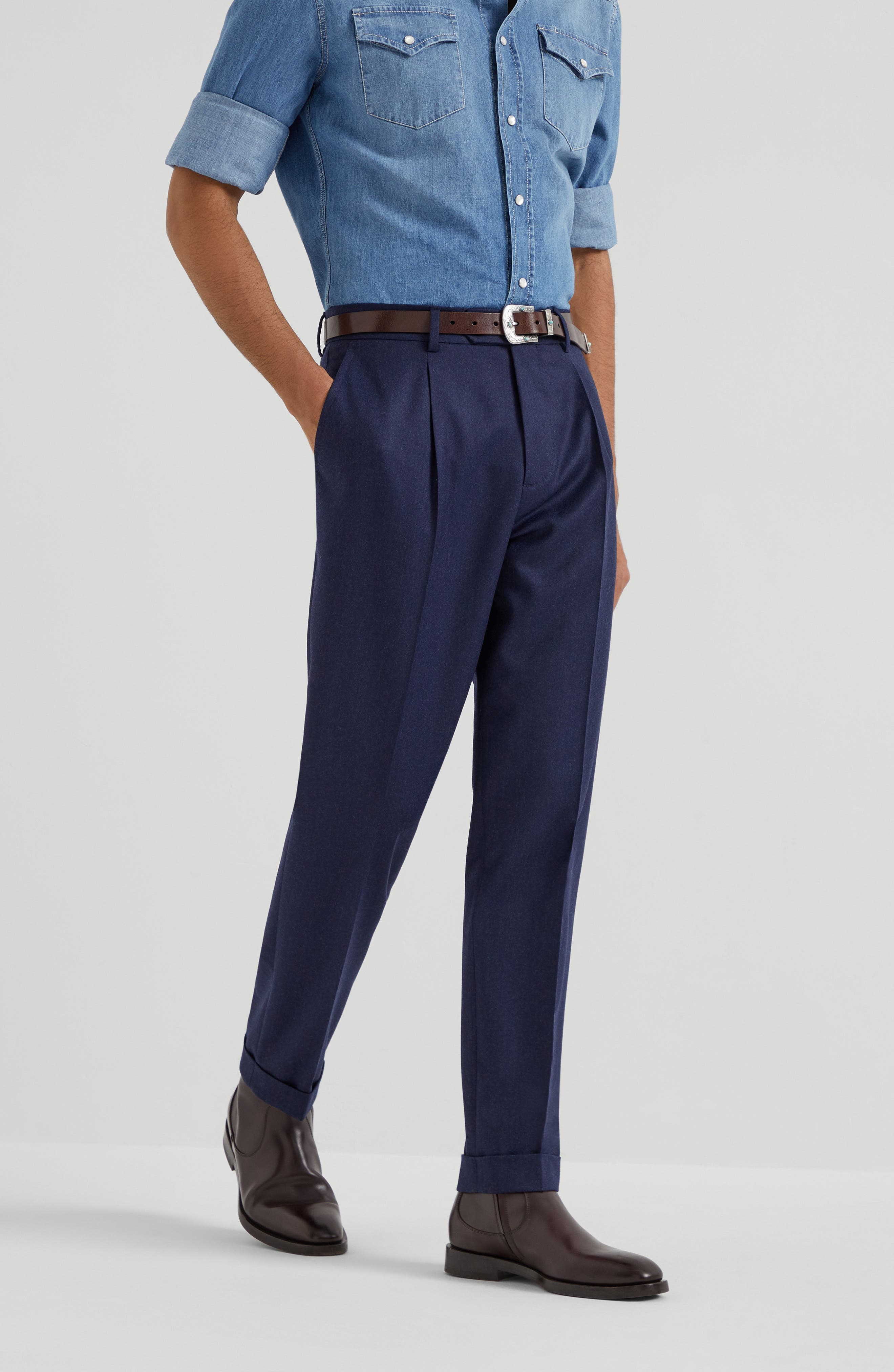 Brunello Cucinelli Leisure fit trousers with pleats in Marine Blue at Nordstrom - 2