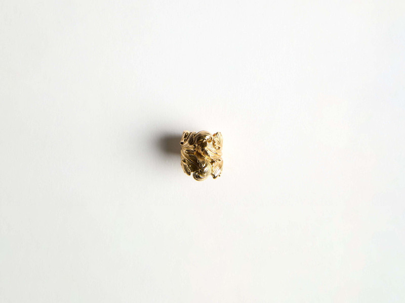 BAROQUE CASTED RING IN 18KT YELLOW GOLD 1