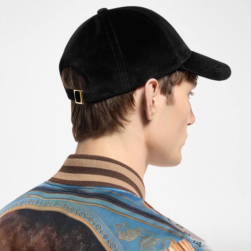 LV Crest Velvet Cap 5