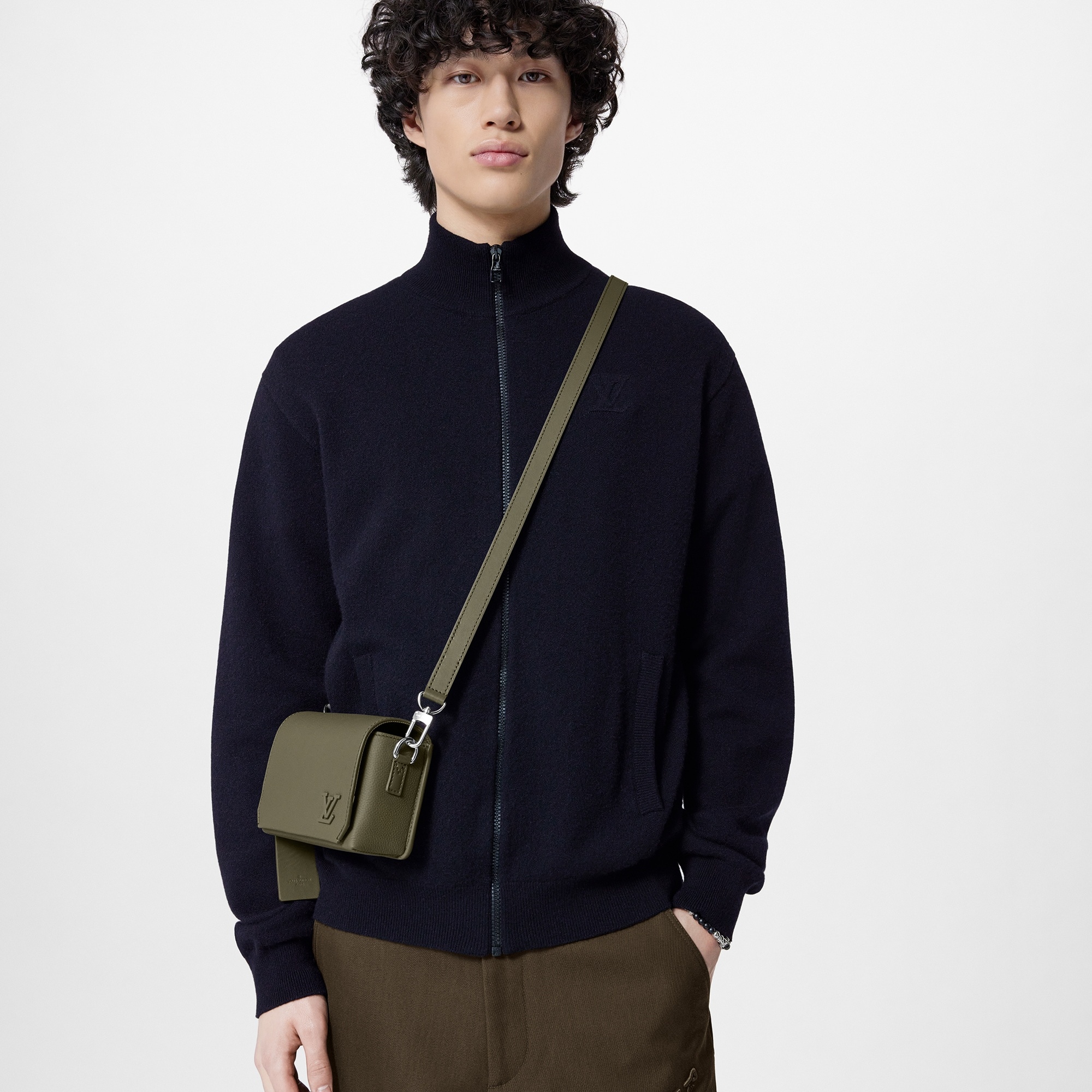 人気★【Loius Vuitton】Fastline ウェラブル ウォレット Louis Vuitton Fastline Wearable Wallet | REVERSIBLE