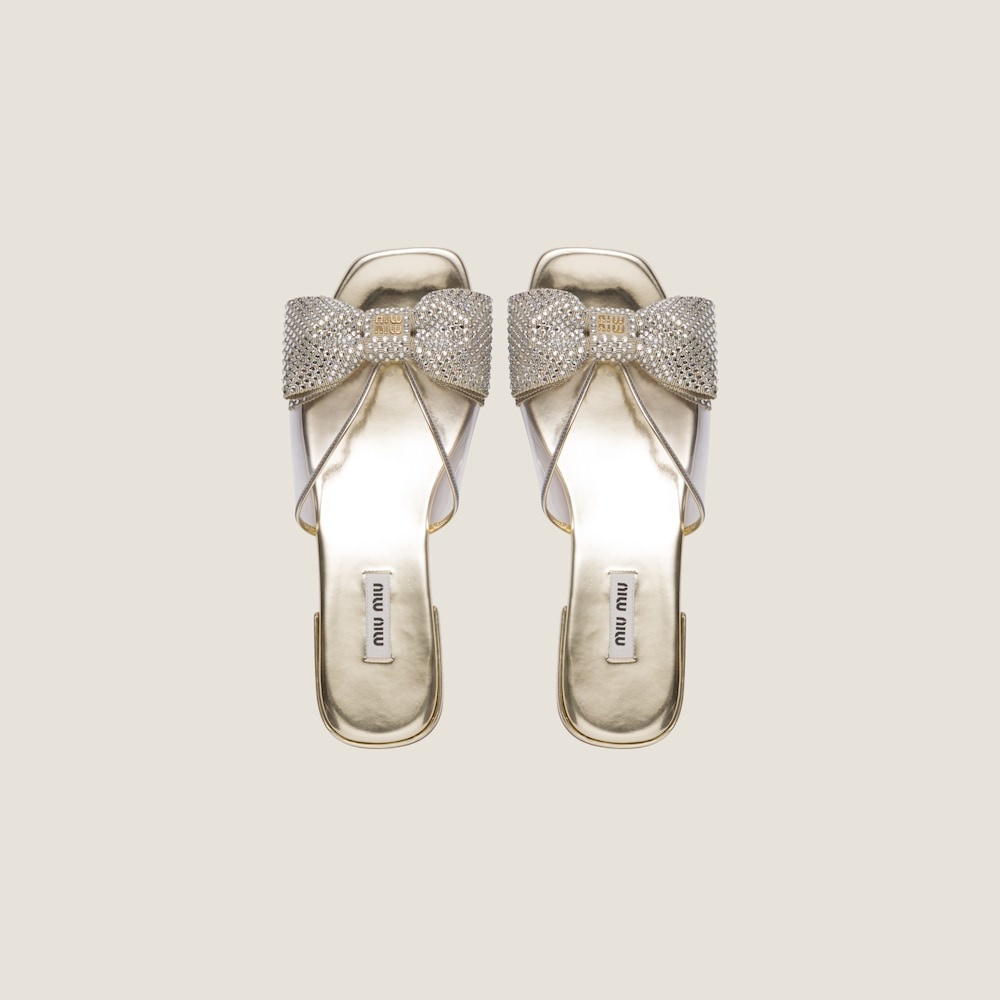 Vinyl and metallic leather sandals with crystals - 4