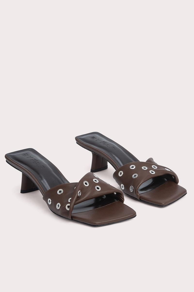 BY FAR ROCCO BEAR NAPPA LEATHER AND EYELETS outlook