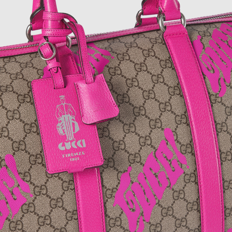 Medium duffle bag with print 11