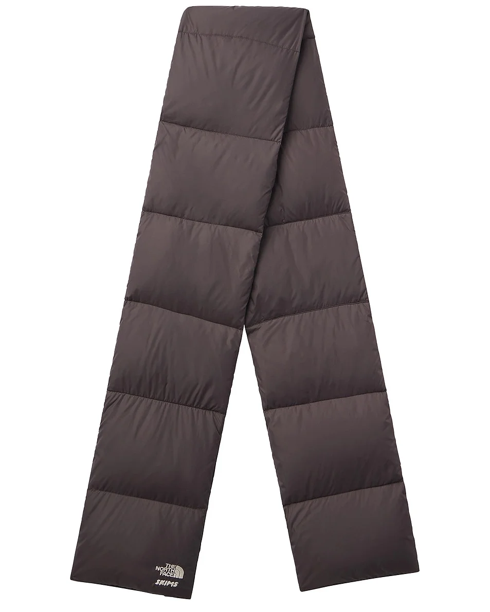 x SKIMS Nuptse Scarf - 1