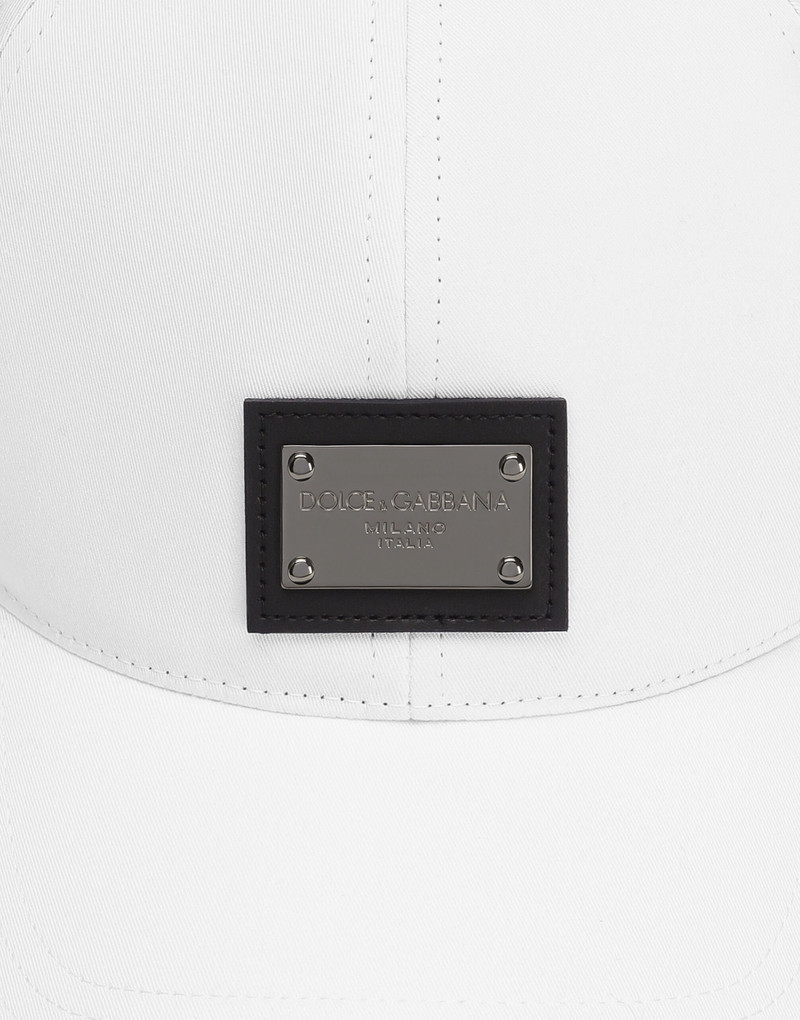 Cotton baseball cap with branded tag 3