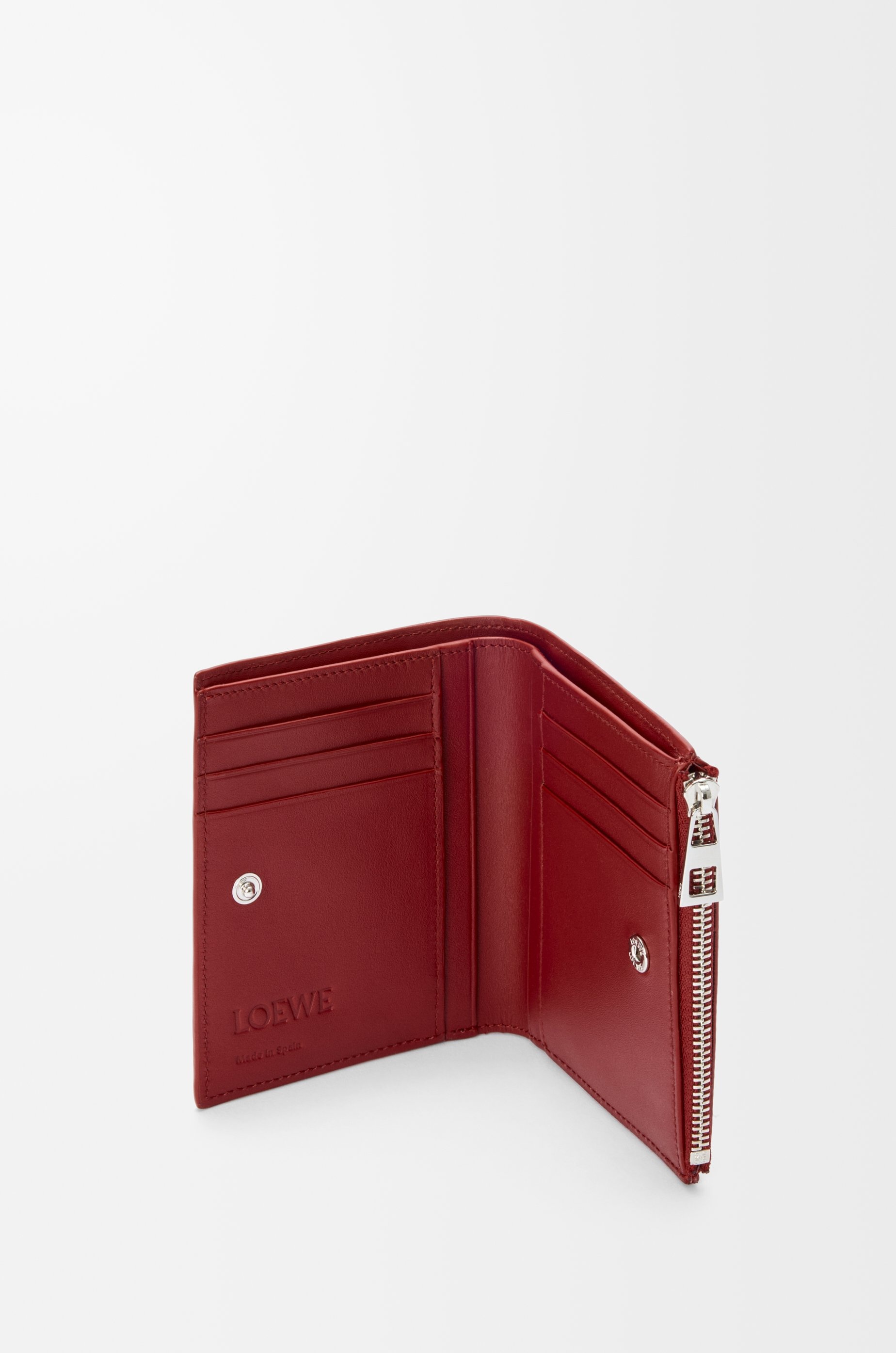 Slim compact wallet in classic calfskin - 3
