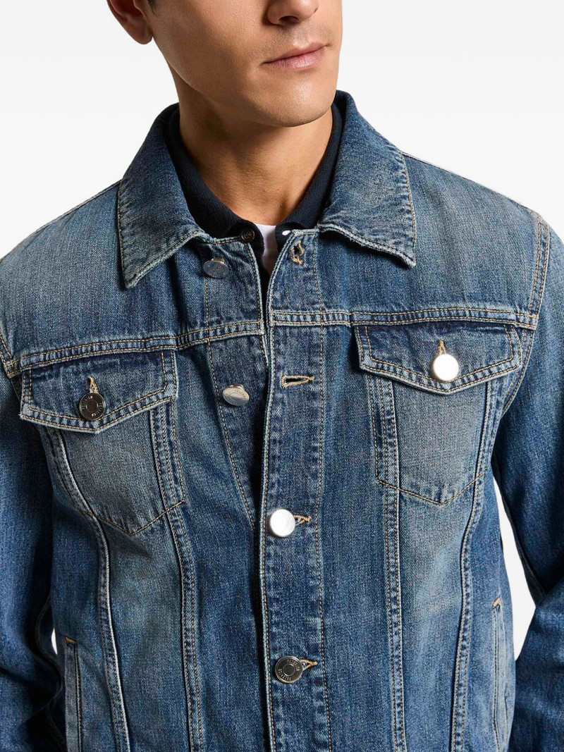 buttoned denim jacket 3