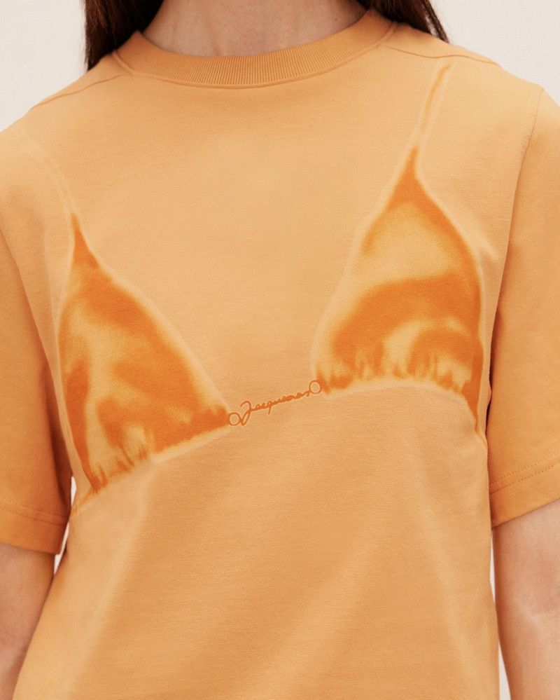 Le t-shirt Bikini 4
