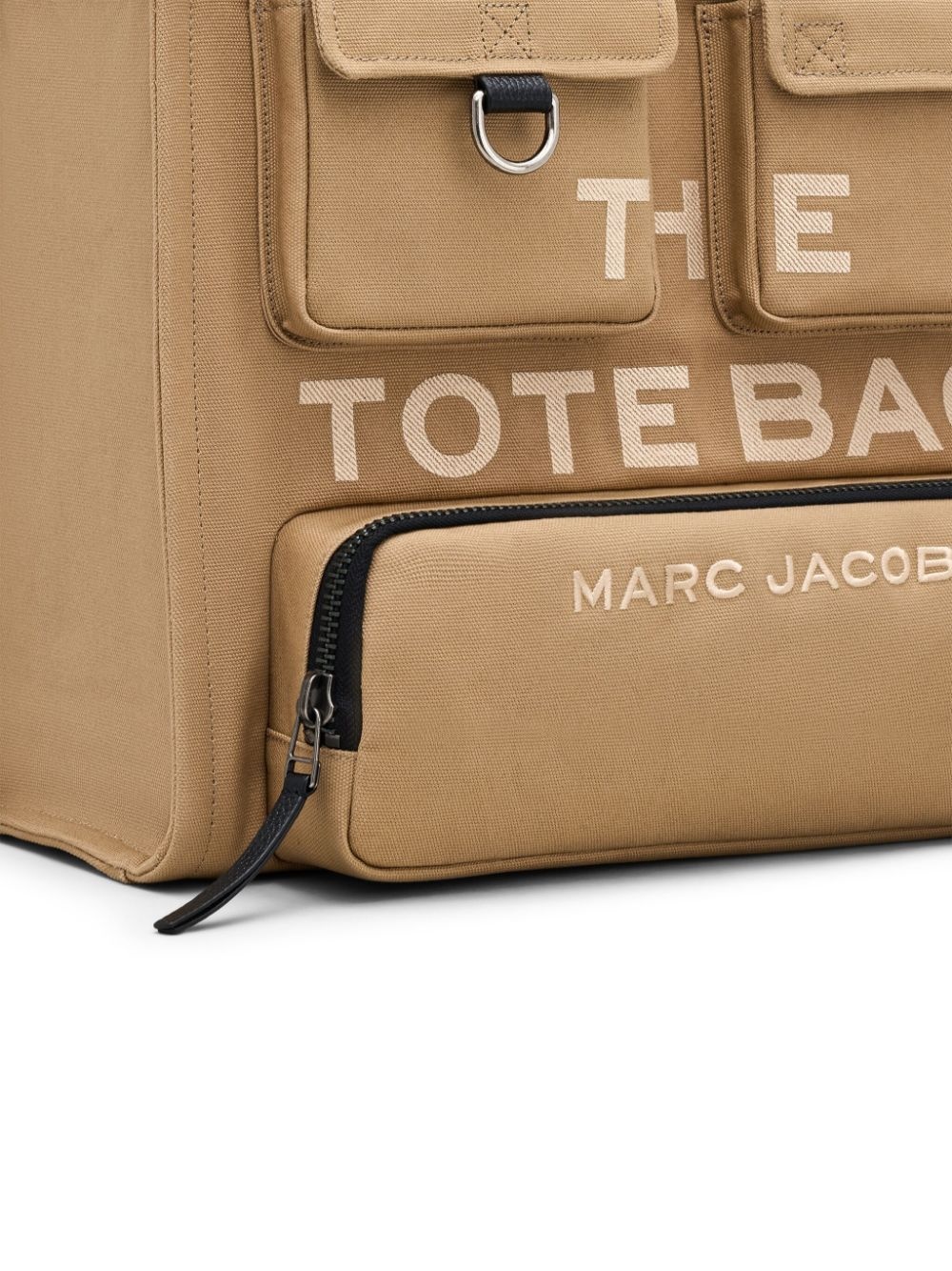 トートバッグ MARC JACOBS THE CARGO CANVAS LARGE TOTE BAG IN CAMEL Marc Jacobs The Large Cargo Canvas Tote bag | REVERSIBLE