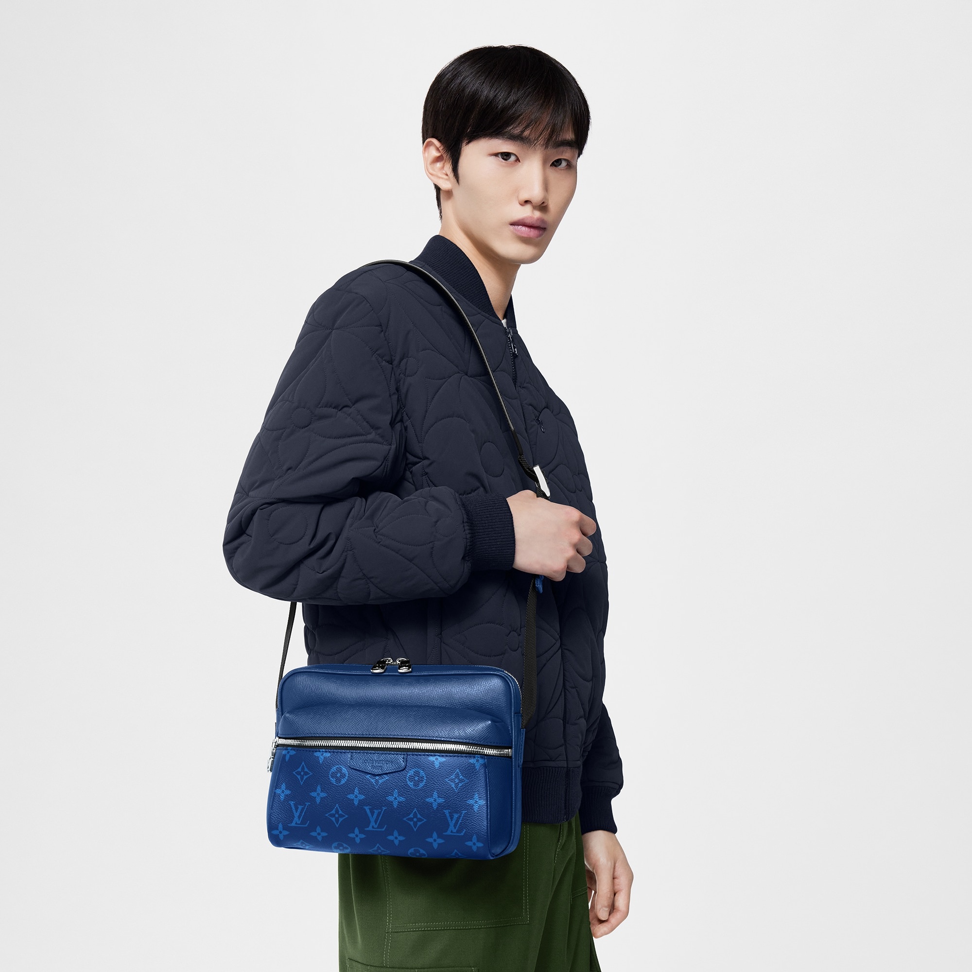 Outdoor Messenger - 2