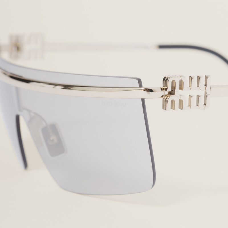 Miu Miu Logo sunglasses 3