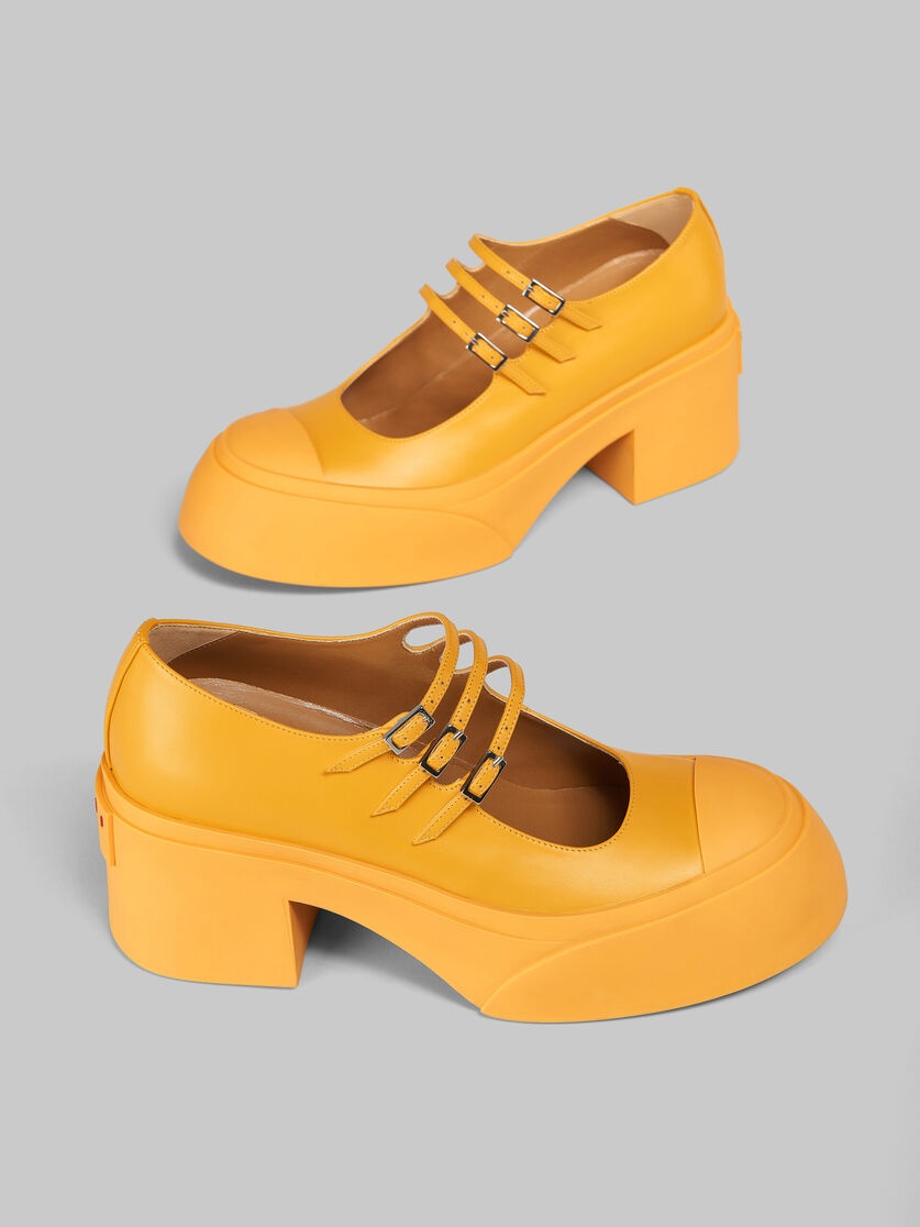 ORANGE LEATHER PABLO TRIPLE-BUCKLE MARY JANE SHOE - 5