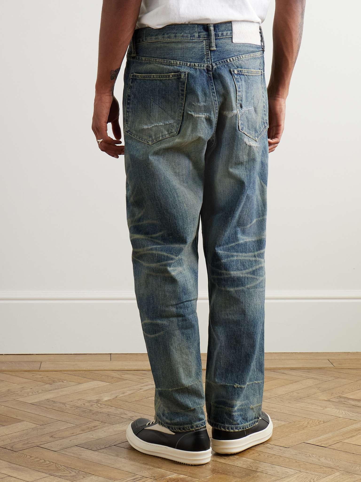 Wide-Leg Distressed Jeans - 5
