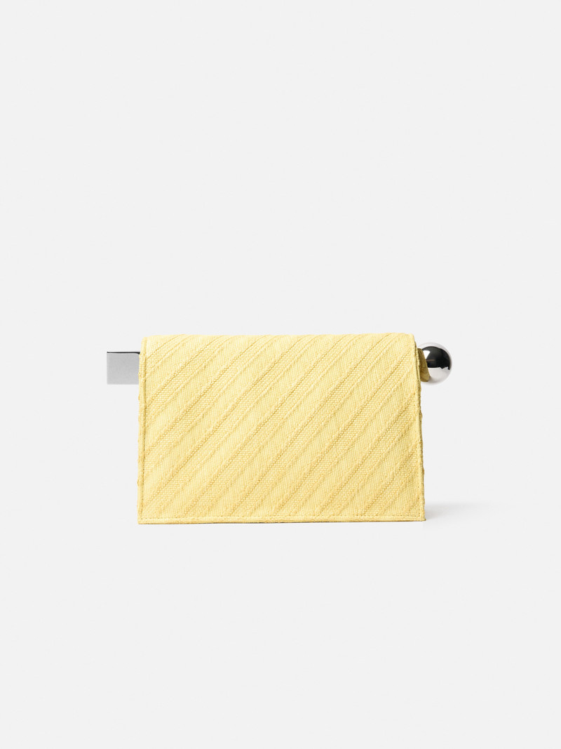 JACQUEMUS The Rond Carré clutch outlook