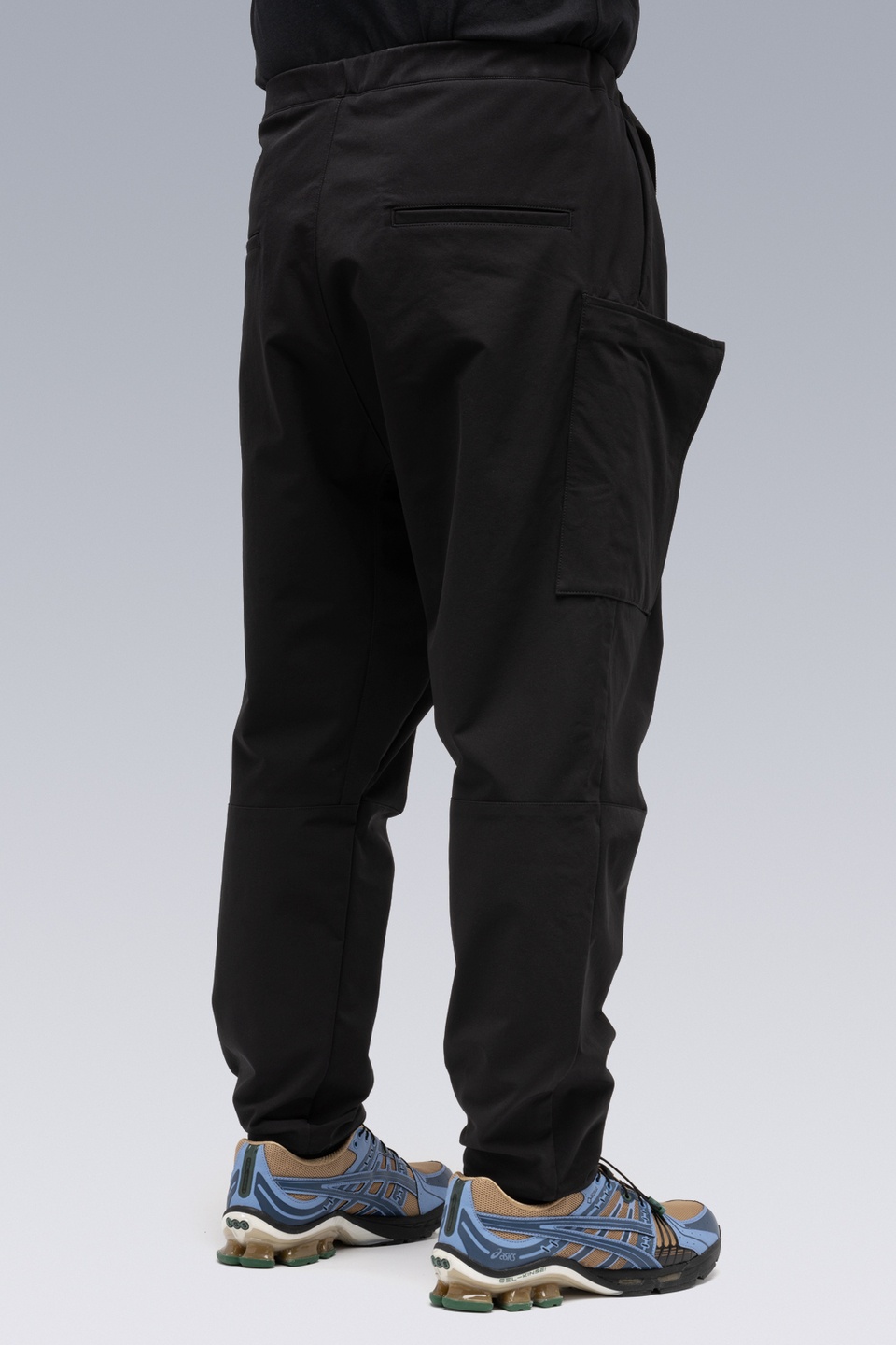 P31A-DS schoeller® Dryskin™ Drawcord Cargo Trouser Black - 5