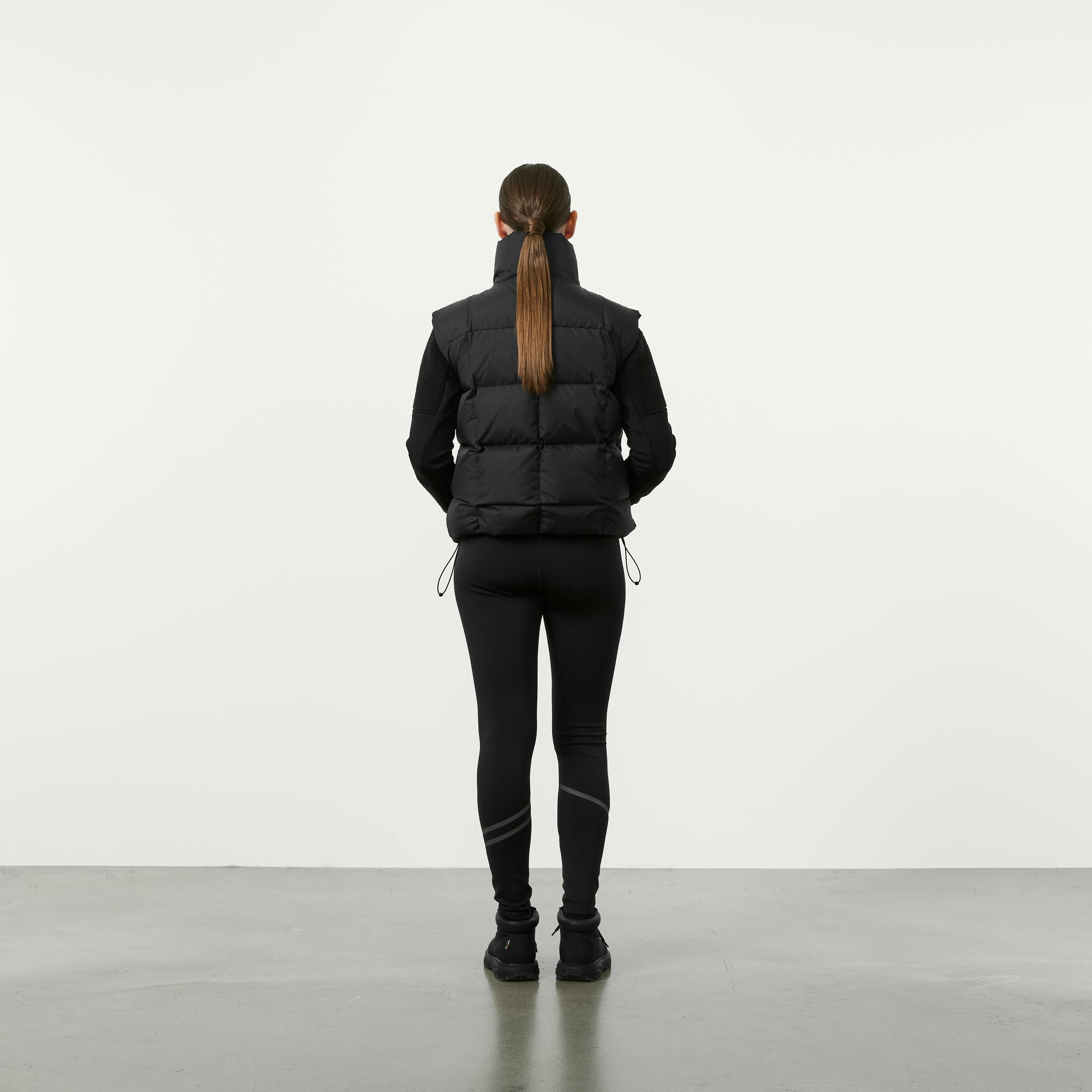 Dyngja Down Vest (Unisex) - 11