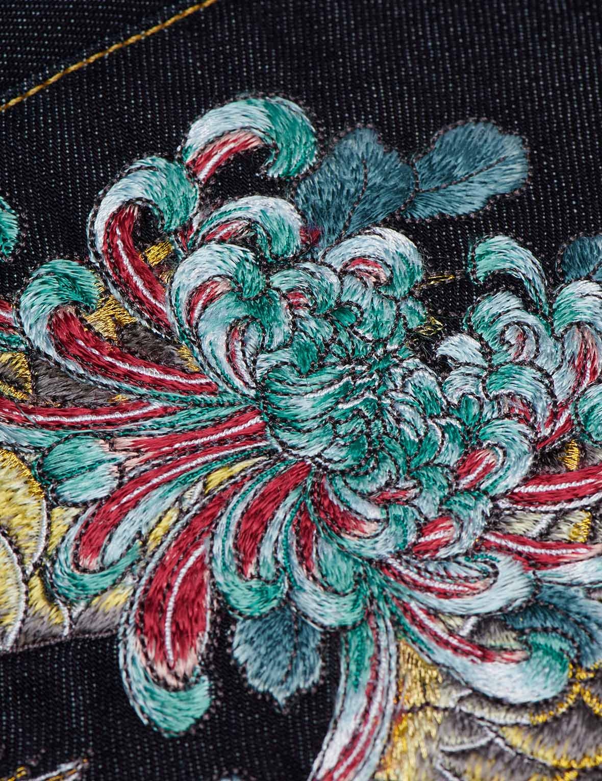 DRAGON EMBROIDERED CARROT FIT JEANS #2017 - 9
