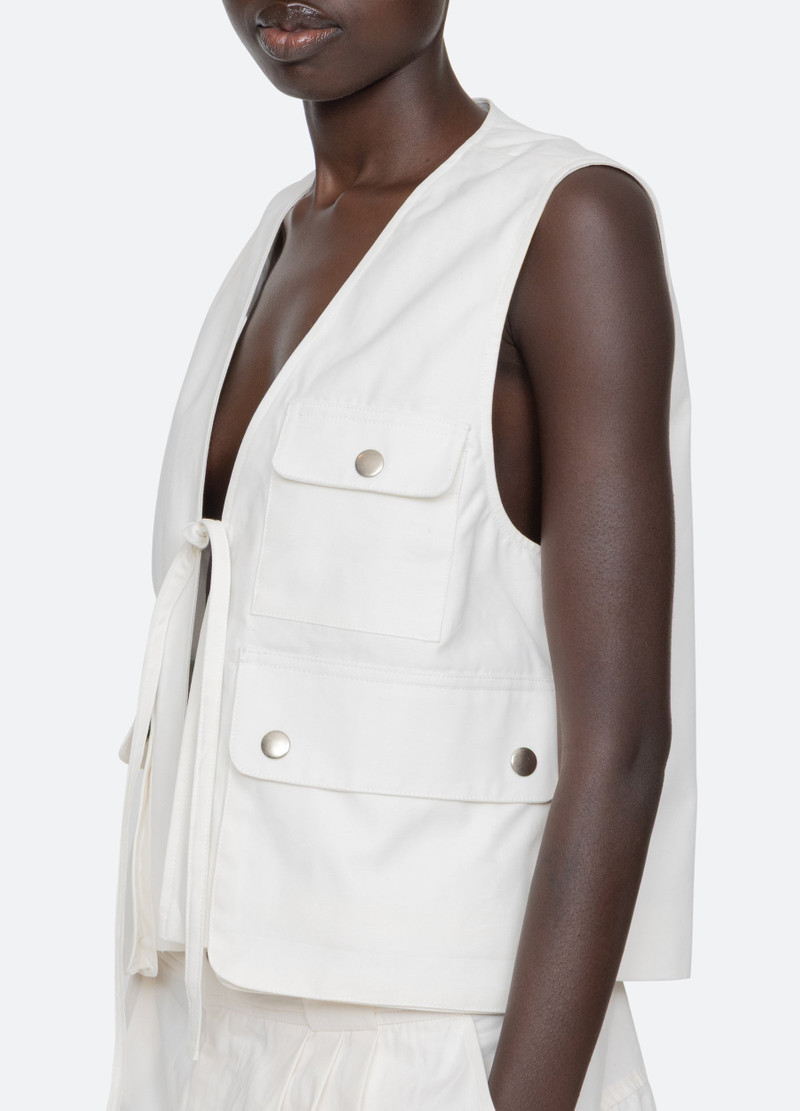 Lois Vest 7