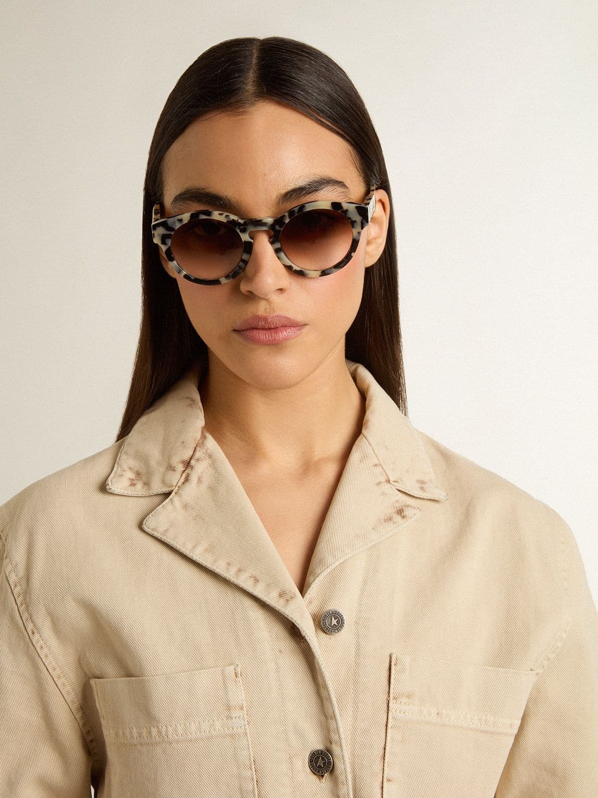 Cameron-style sunglasses with a tortoiseshell pattern - 3