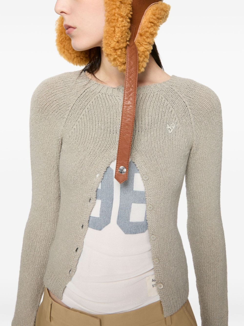 heart-embellished buttoned cardigan - 4
