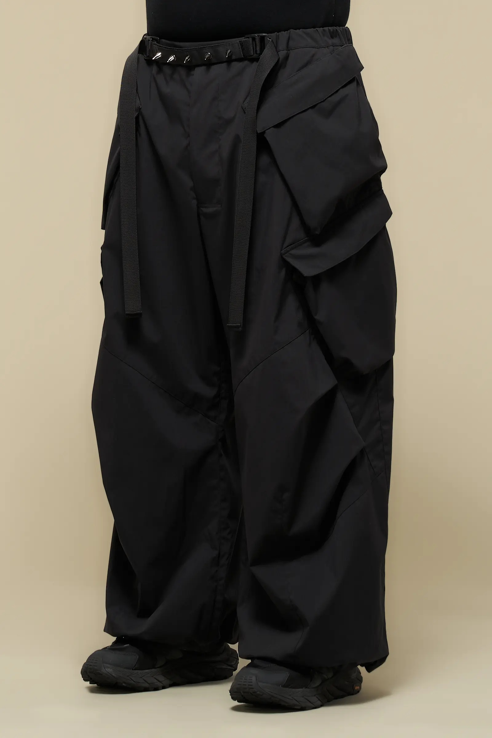 P56A-E Encapsulated Nylon Double Cargo Trouser Black - 13