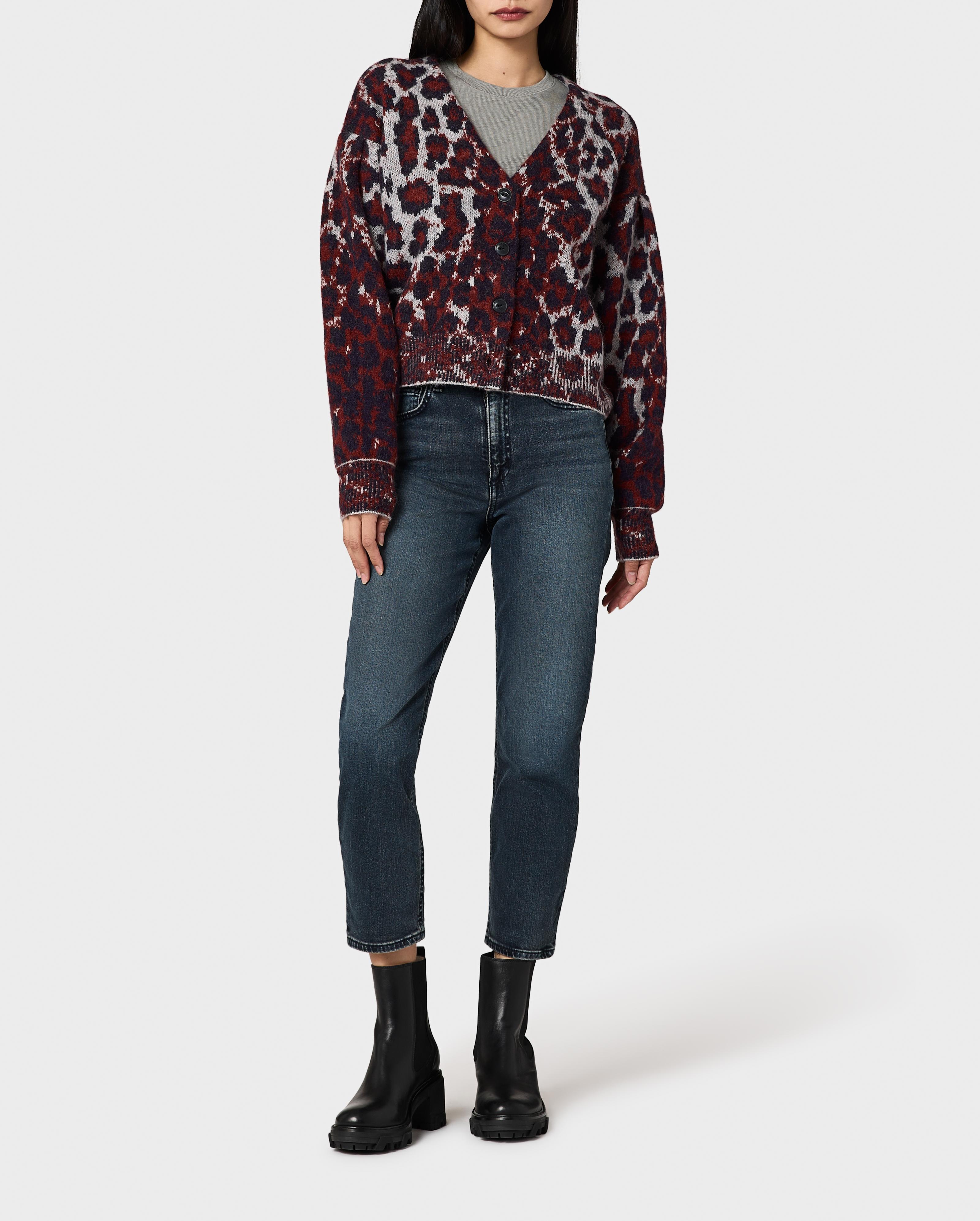Sarah Wool Leopard Cardigan
Relaxed Fit - 1