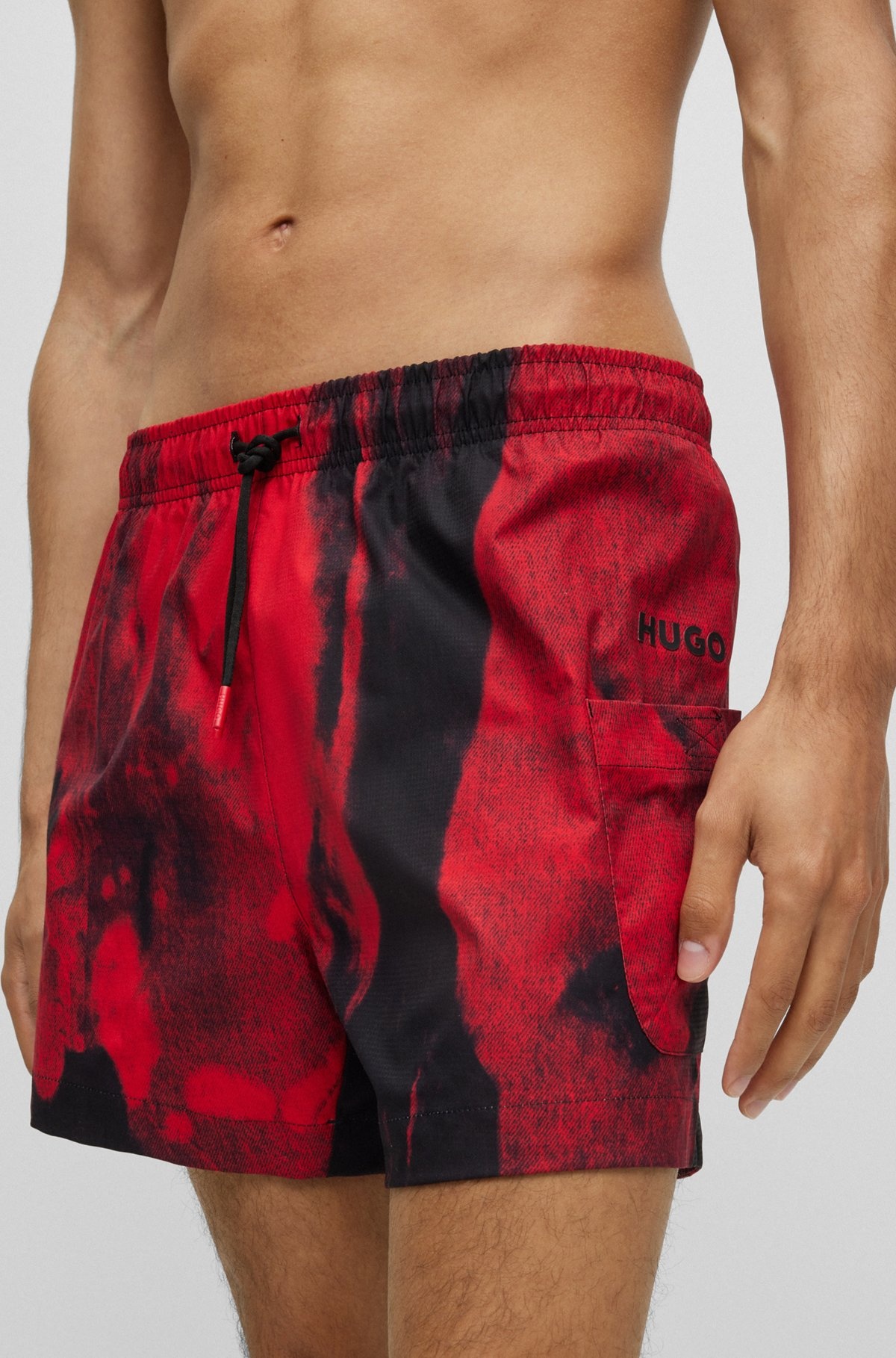 QUICK-DRYING SWIM SHORTS WITH GRAPHIC PRINT - 3