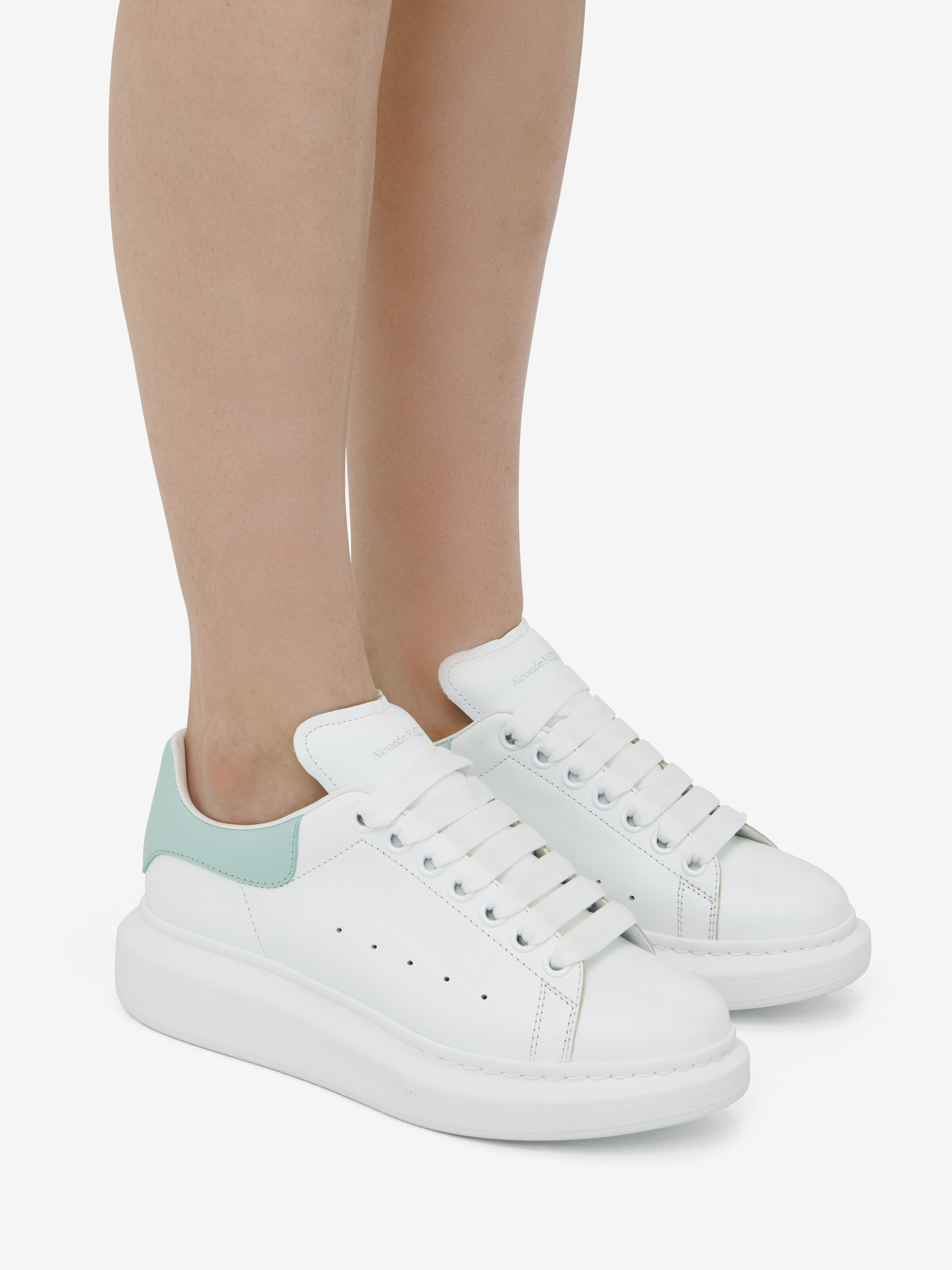 Oversized Sneaker - 2